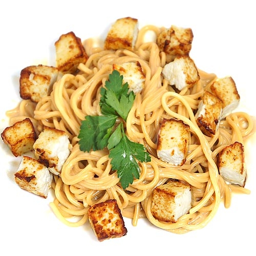 Спагетти с жареным сыром