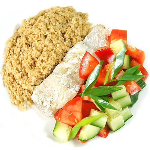 Бранч треска с киноа и табуле